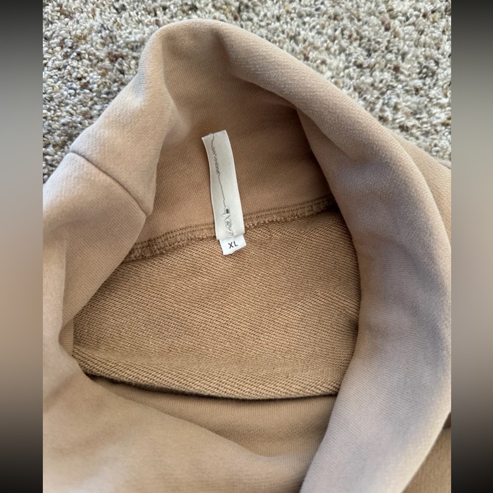 Nap Lounge Boxy Turtleneck Sweatshirt Camel Tan Cowl Neck Oversized Baggy
Sz XL - Picture 11 of 12
